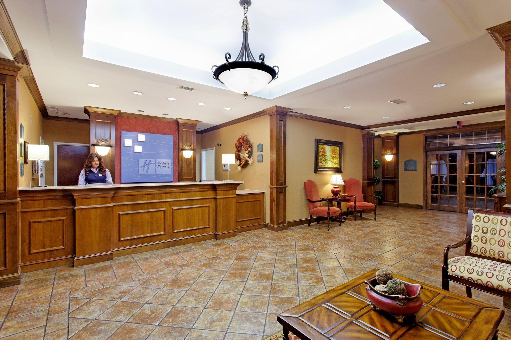Holiday Inn Express & Suites Tupelo By Ihg Extérieur photo