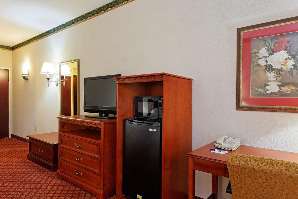 Holiday Inn Express & Suites Tupelo By Ihg Extérieur photo