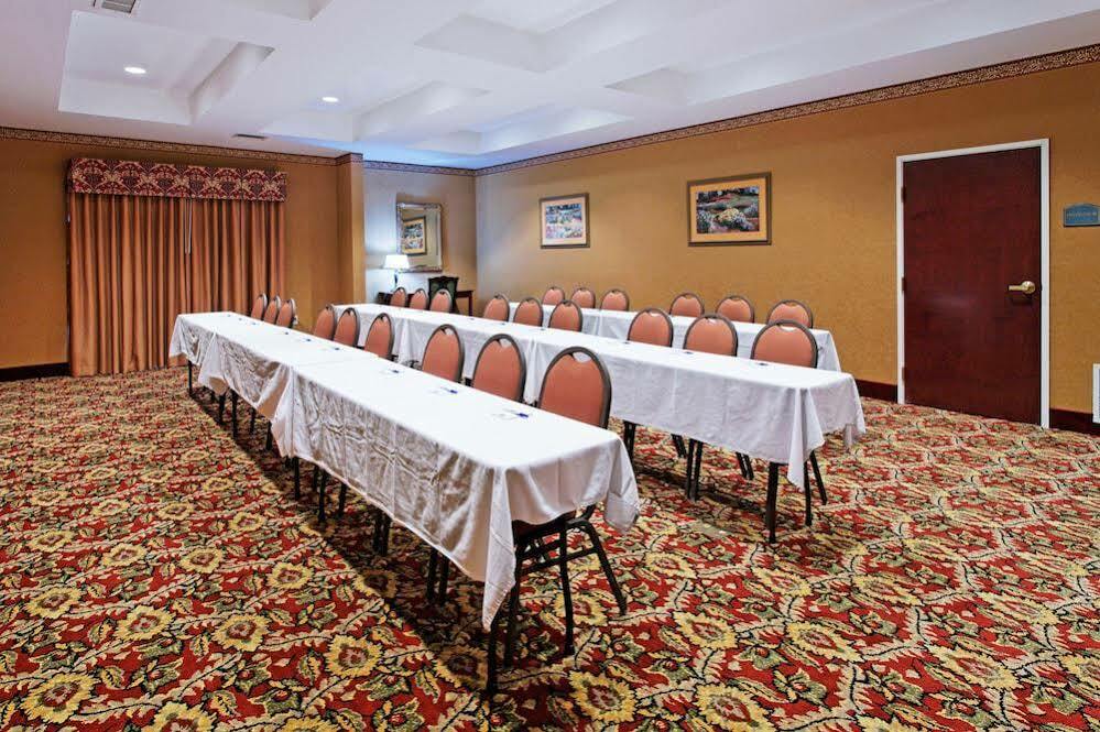 Holiday Inn Express & Suites Tupelo By Ihg Facilités photo